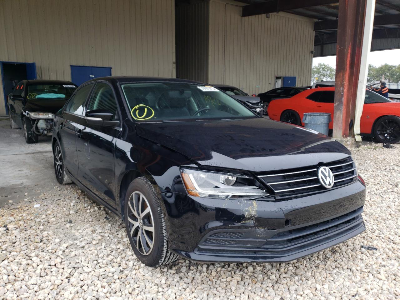 VOLKSWAGEN JETTA SE 2017 with VIN 3VWDB7AJ9HM229665 - Photo from auction