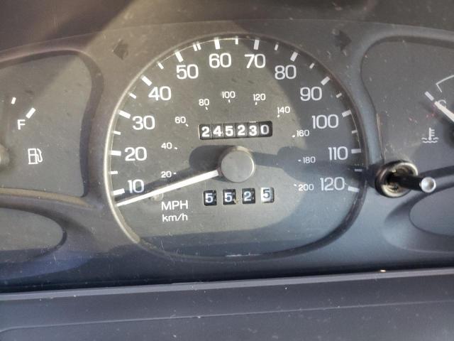 Photo 8 from auction – 2001 FORD ESCORT with VIN 3FAFP13P01R165378