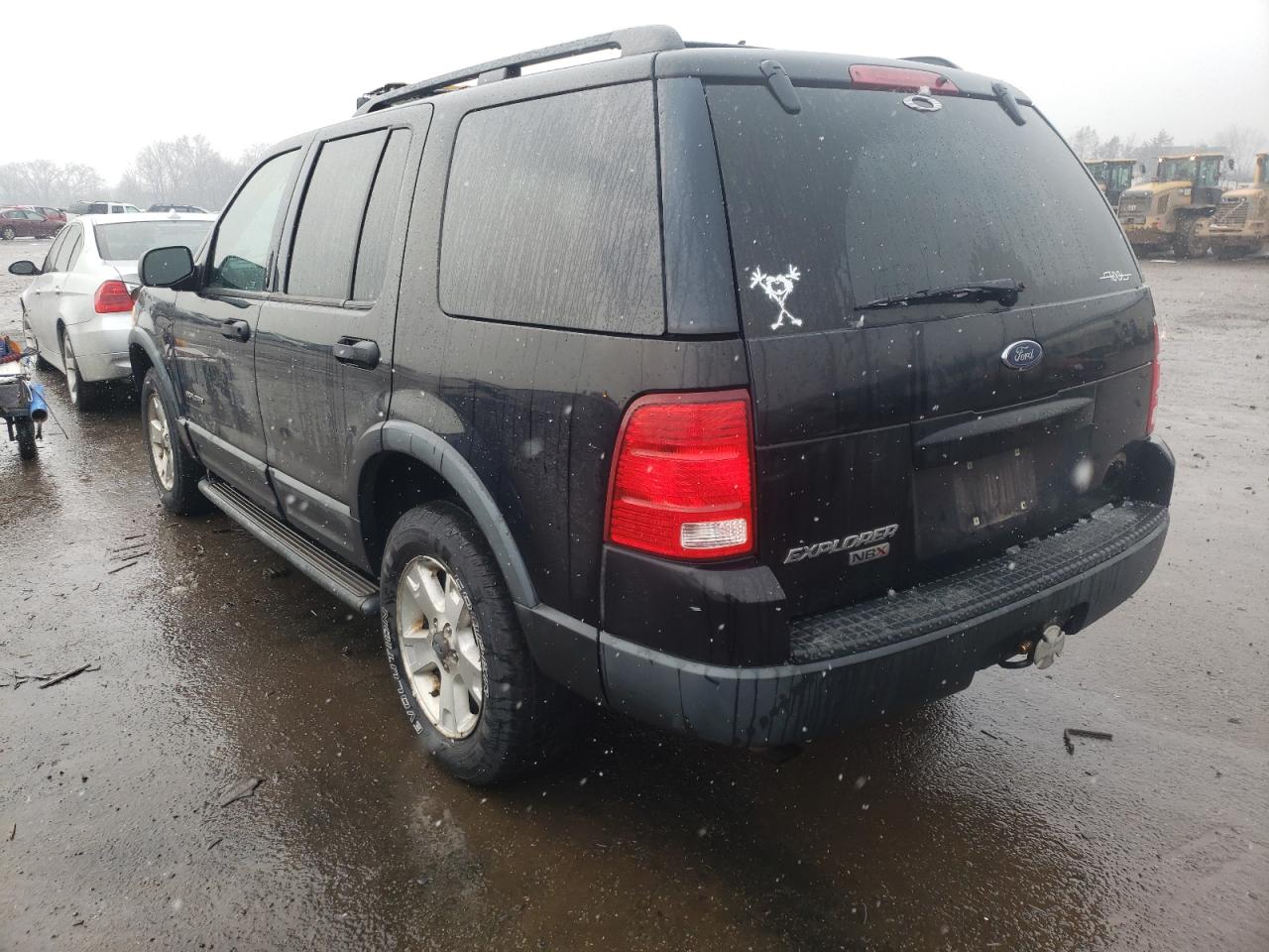 Photo 3 from auction – 2004 FORD EXPLORER X with VIN 1FMZU73K54ZB04465