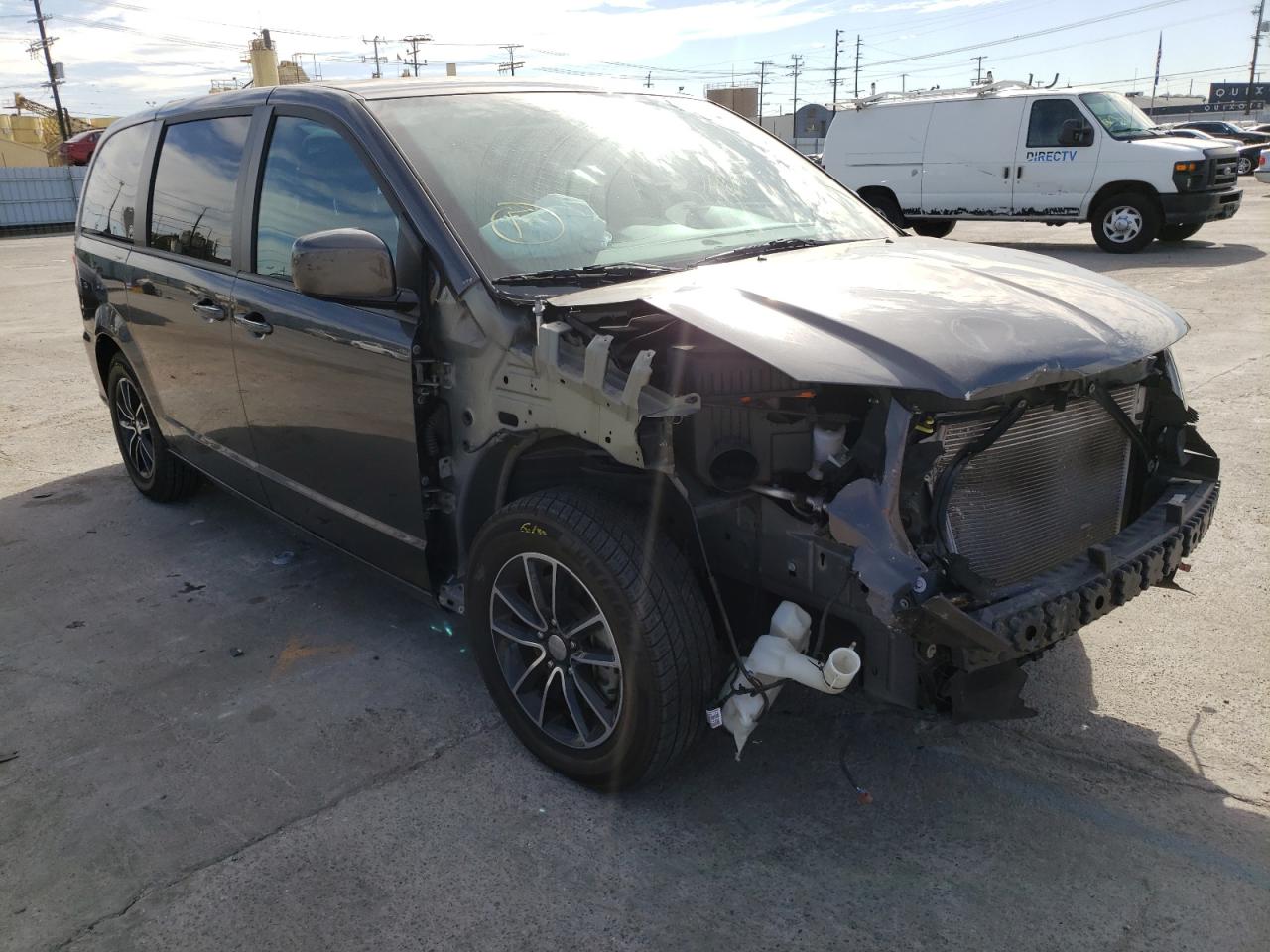 DODGE GRAND CARA 2018 with VIN 2C4RDGBG1JR153542 - Photo from auction