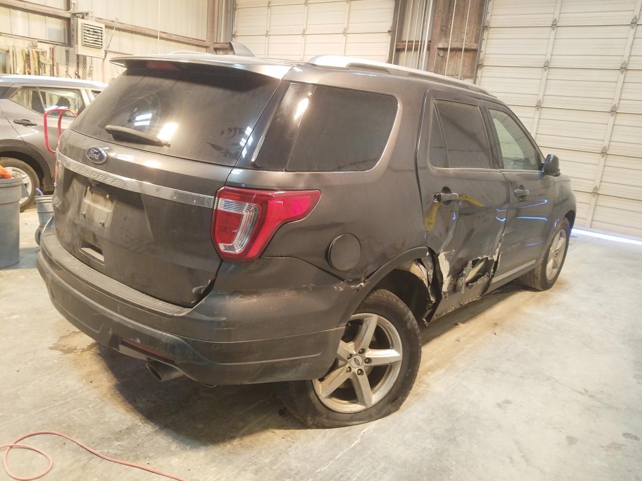 Photo 4 from auction – 2018 FORD EXPLORER X with VIN 1FM5K7D81JGB88640