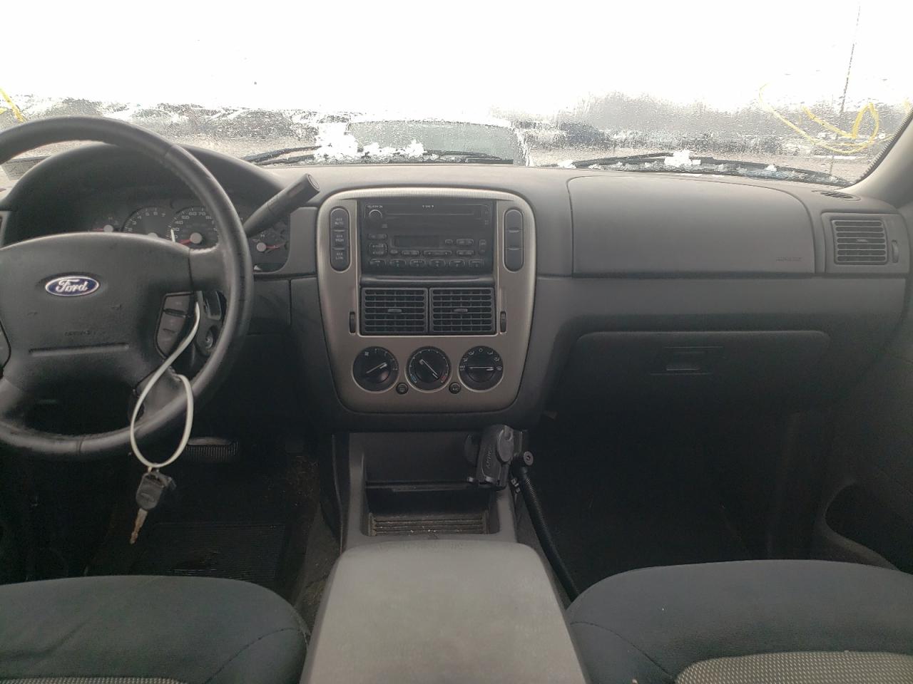 Photo 9 from auction – 2004 FORD EXPLORER X with VIN 1FMZU73K54ZB04465