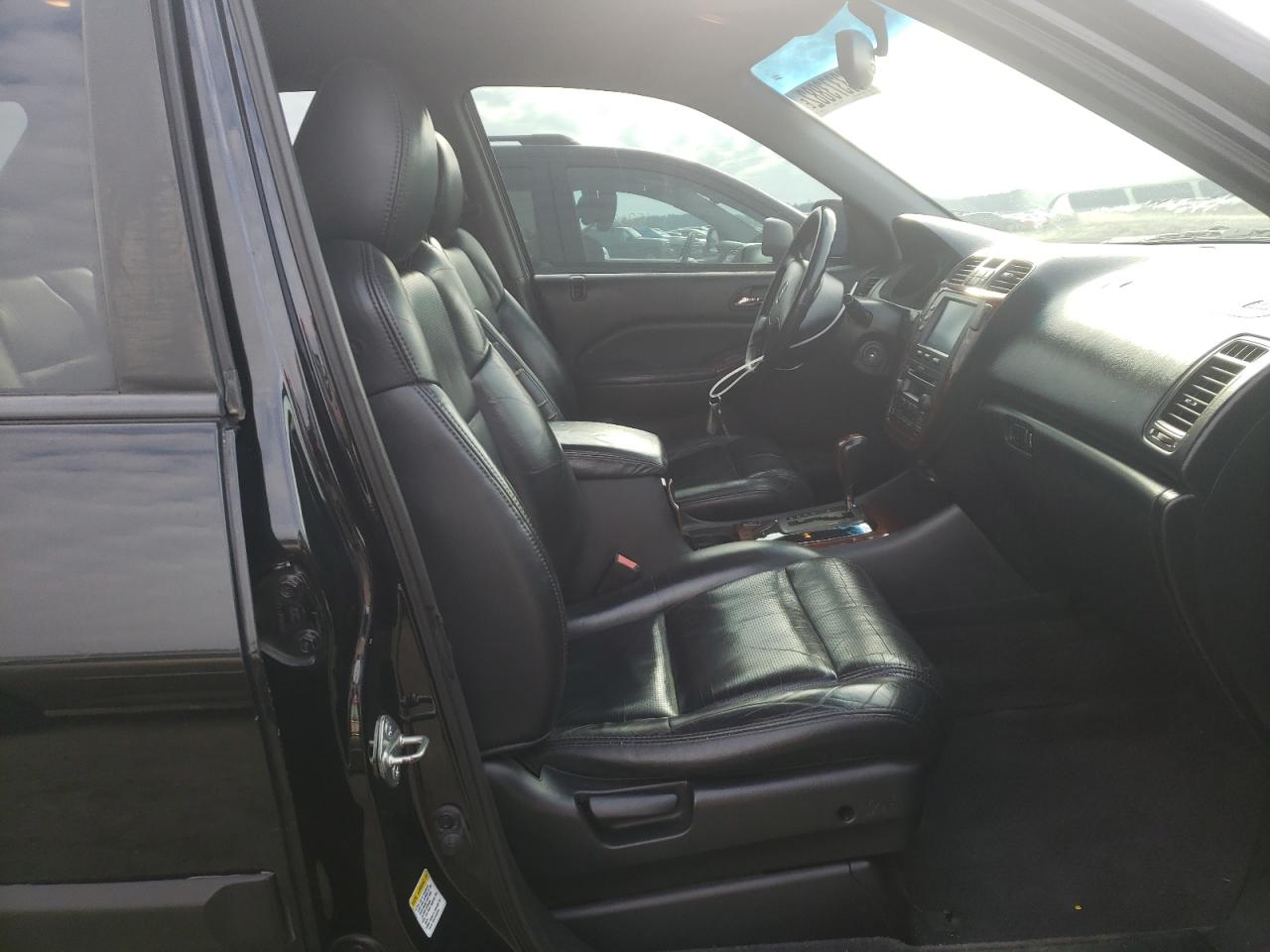 Photo 5 from auction – 2005 ACURA MDX with VIN 2HNYD18225H509314