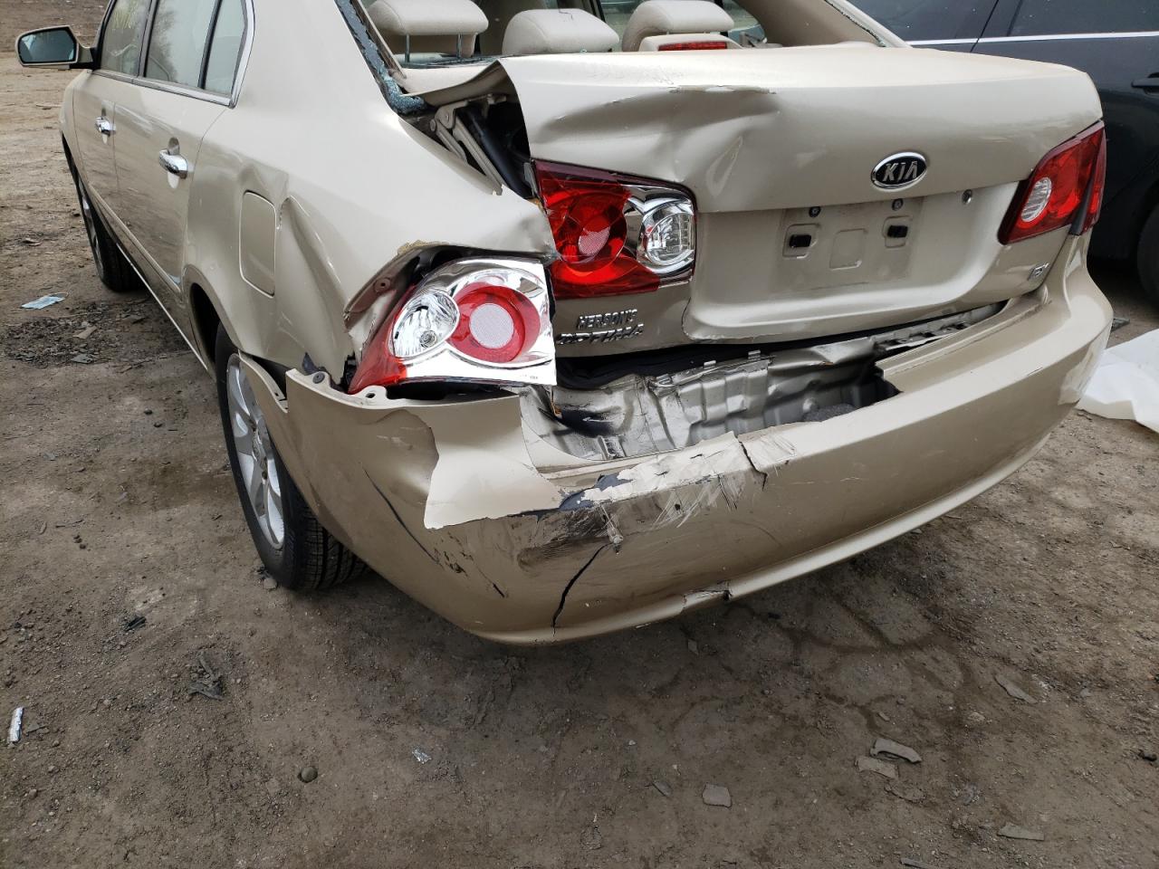 Photo 9 from auction – 2007 KIA OPTIMA LX with VIN KNAGE123775085605