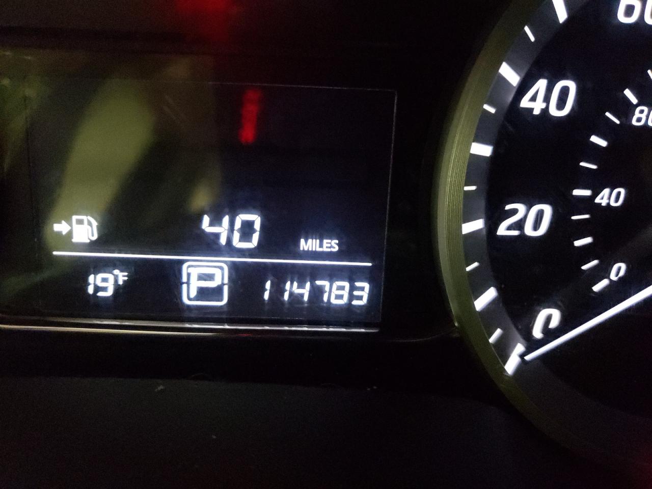 Photo 8 from auction – 2015 NISSAN SENTRA S with VIN 3N1AB7APXFL646048