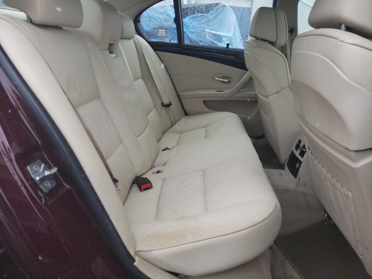 Photo 6 from auction – 2010 BMW 528 XI with VIN WBANV1C52AC157854