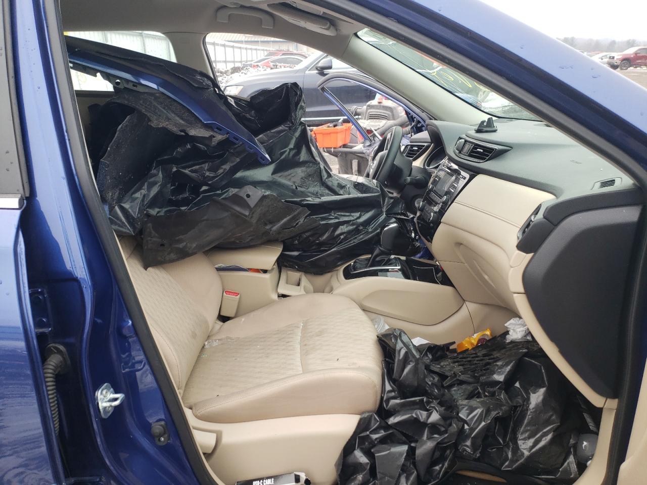 Photo 5 from auction – 2017 NISSAN ROGUE S with VIN KNMAT2MV8HP587726