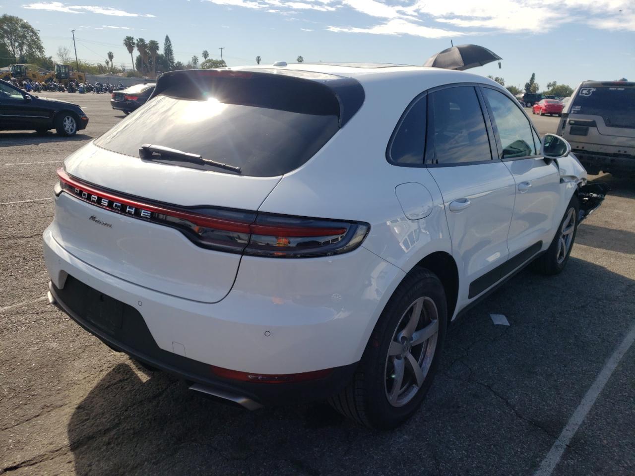 Photo 4 from auction – 2020 PORSCHE MACAN with VIN WP1AA2A56LLB13136