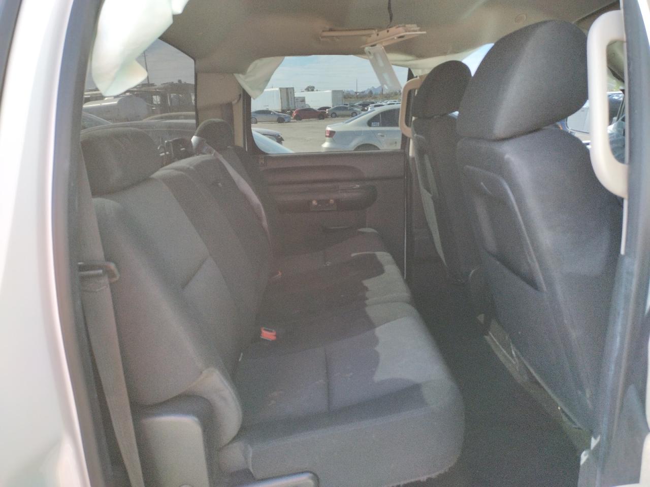 Photo 6 from auction – 2013 CHEVROLET SILVERADO with VIN 3GCPCSE02DG255681