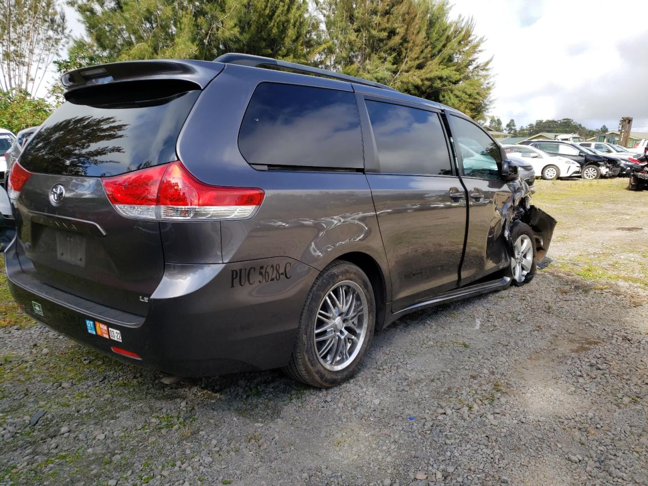 Photo 4 from auction – 2014 TOYOTA SIENNA LE with VIN 5TDKK3DC5ES445606