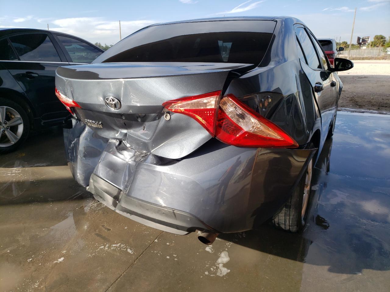 Photo 4 from auction – 2018 TOYOTA COROLLA L with VIN 2T1BURHEXJC980197