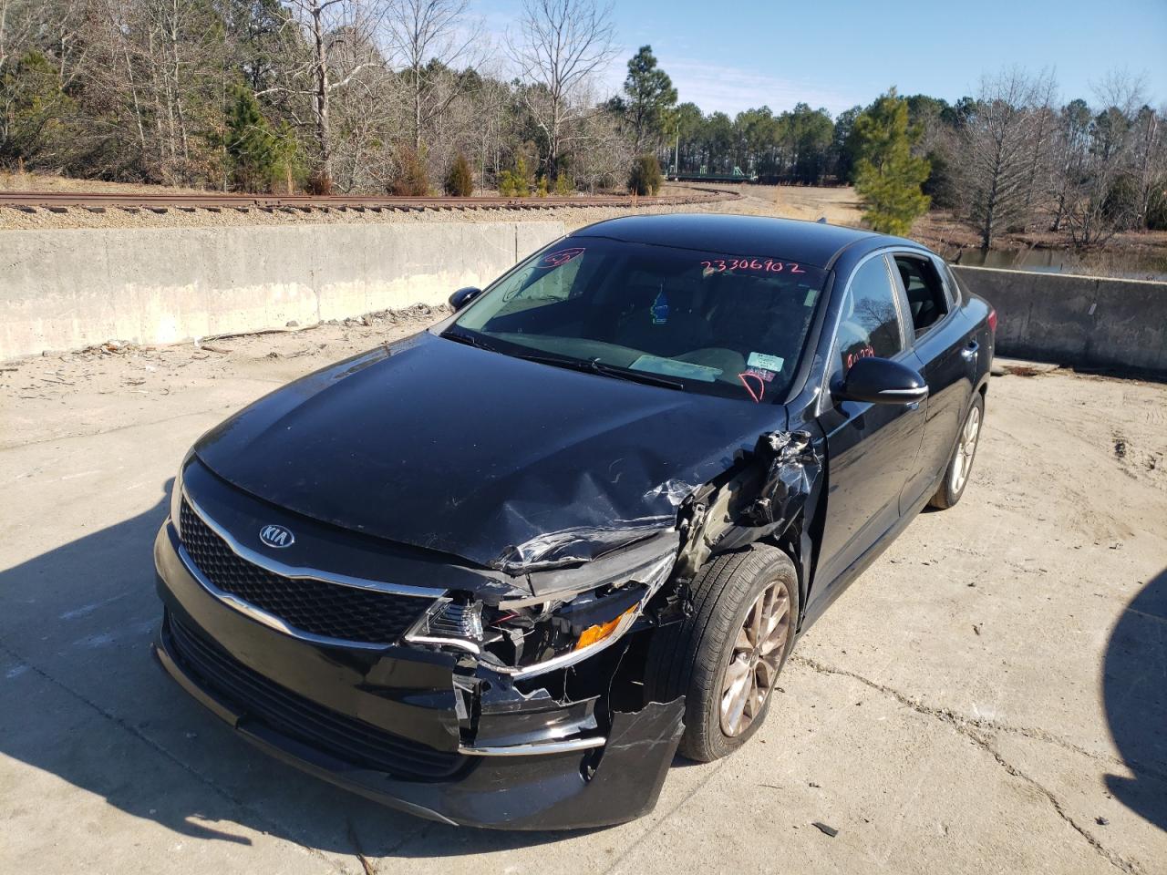Photo 2 from auction – 2016 KIA OPTIMA LX with VIN 5XXGT4L37GG003537