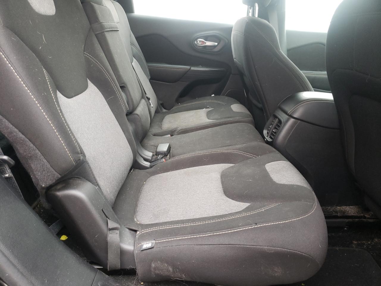 Photo 6 from auction – 2014 JEEP CHEROKEE S with VIN 1C4PJMAB8EW187916