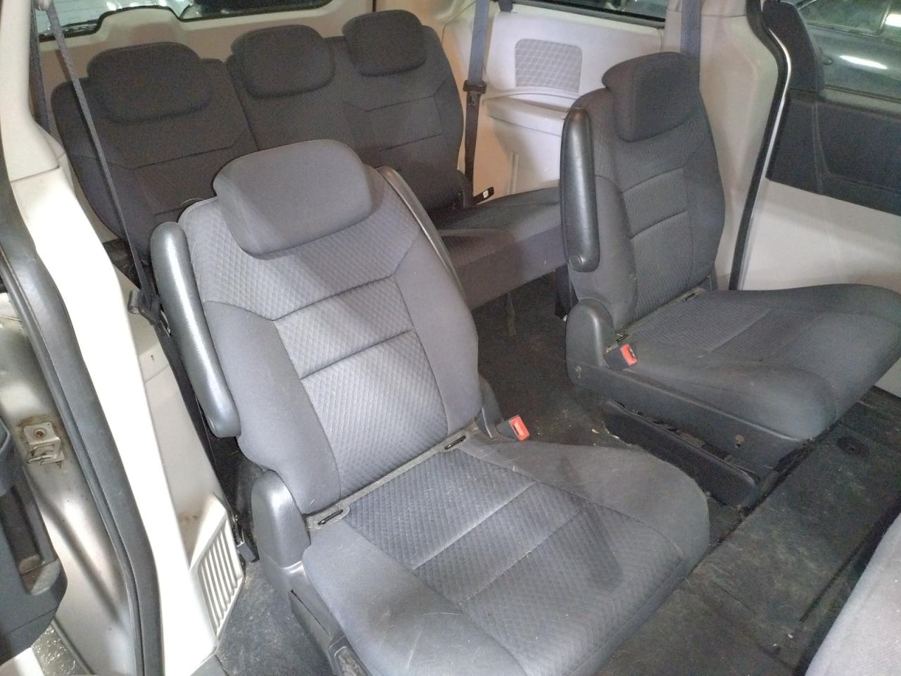 Photo 6 from auction – 2010 DODGE GRAND CARA with VIN 2D4RN4DE6AR291619