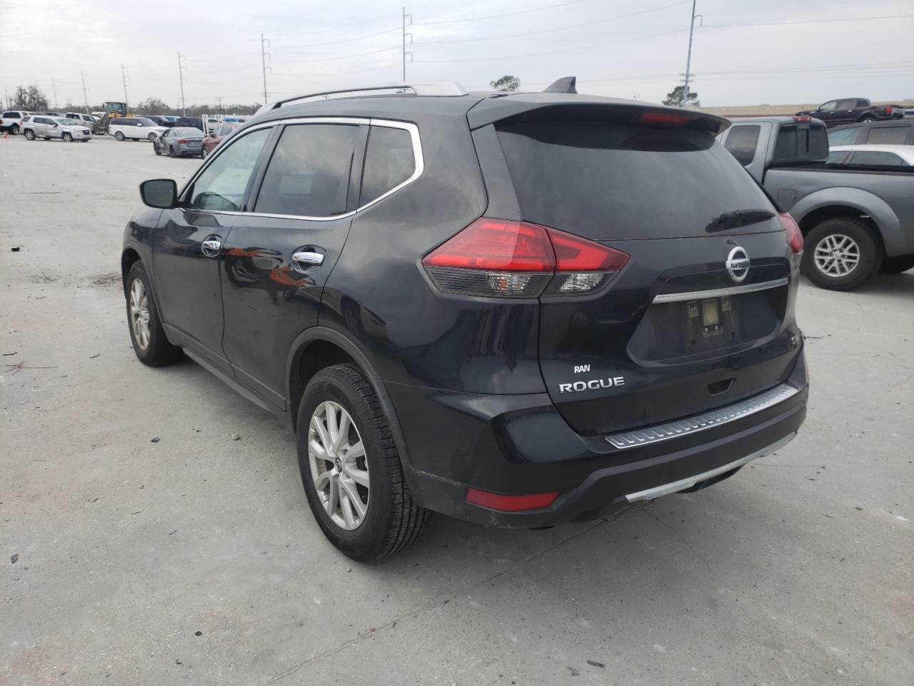 Photo 3 from auction – 2017 NISSAN ROGUE S with VIN JN8AT2MTXHW134815