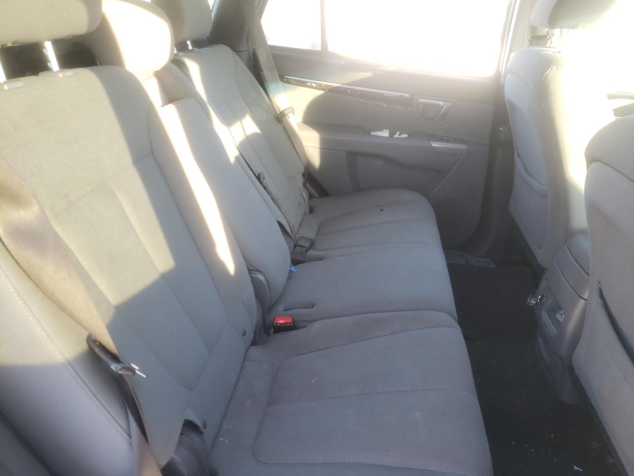 Photo 6 from auction – 2010 HYUNDAI SANTA FE G with VIN 5NMSGDAB9AH391386