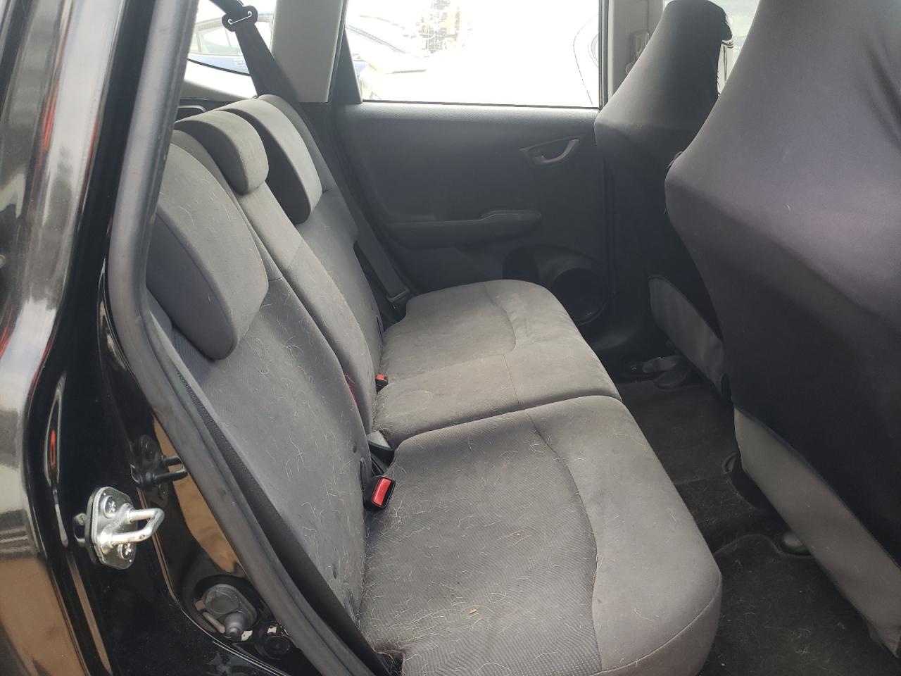 Photo 6 from auction – 2011 HONDA FIT with VIN JHMGE8H37BS003092