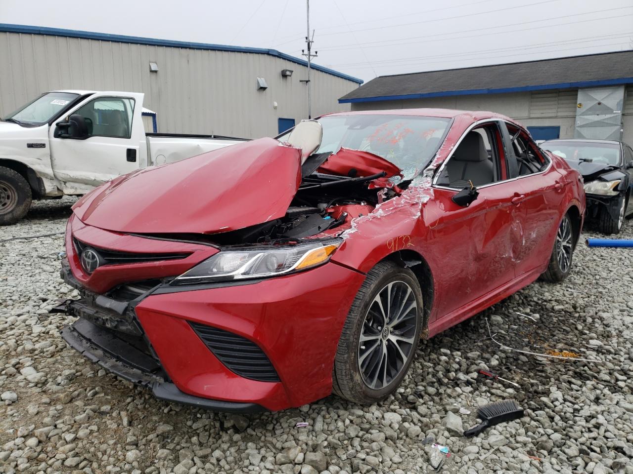 Photo 2 from auction – 2020 TOYOTA CAMRY SE with VIN 4T1G11BK4LU012001
