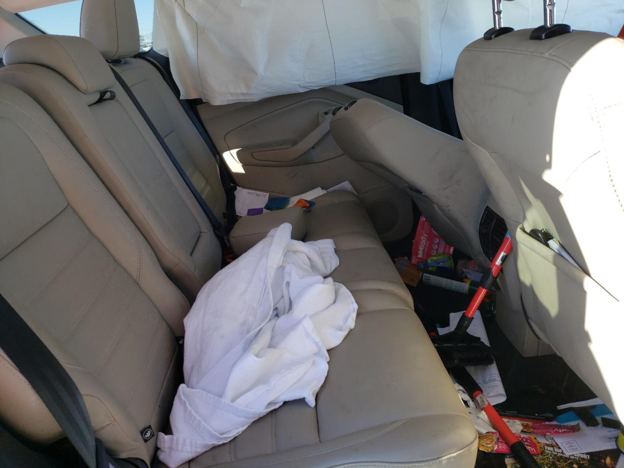 Photo 6 from auction – 2019 FORD ESCAPE SEL with VIN 1FMCU9HD7KUB83742