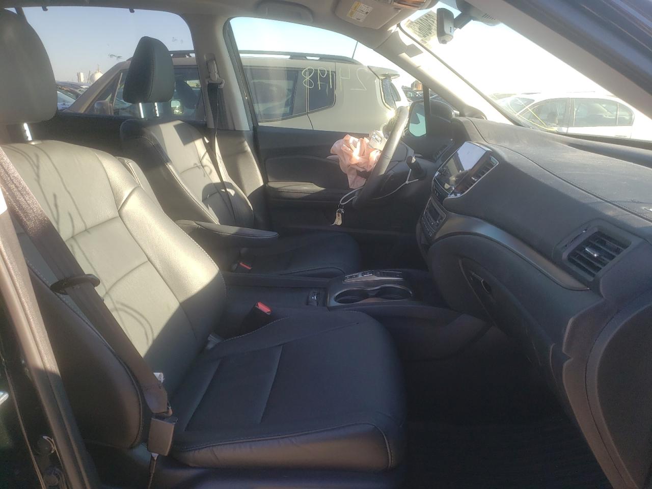 Photo 5 from auction – 2021 HONDA PILOT SE with VIN 5FNYF5H23MB032601