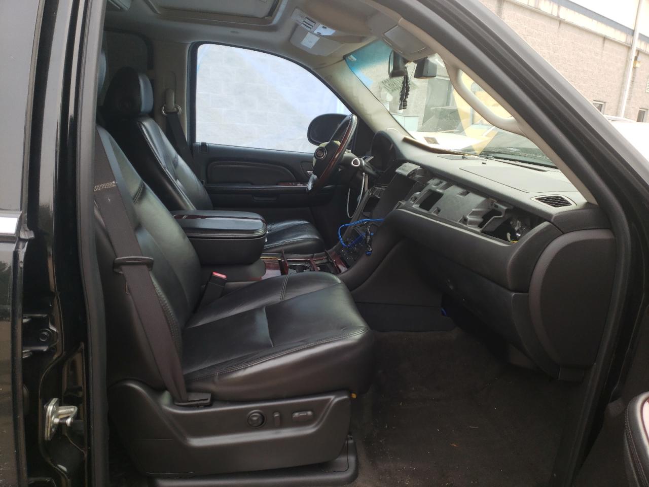 Photo 5 from auction – 2007 CADILLAC ESCALADE E with VIN 1GYFK66857R317325