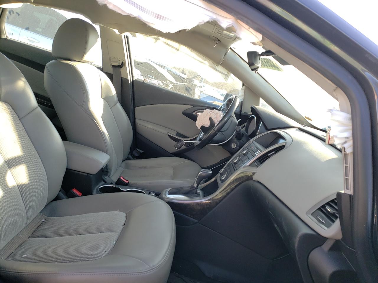 Photo 5 from auction – 2015 BUICK VERANO with VIN 1G4PP5SK1F4111370