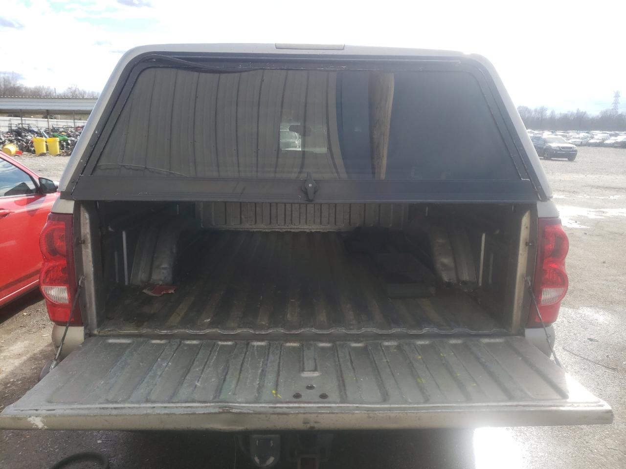 Photo 9 from auction – 2003 CHEVROLET SILVERADO with VIN 2GCEC19T431341488