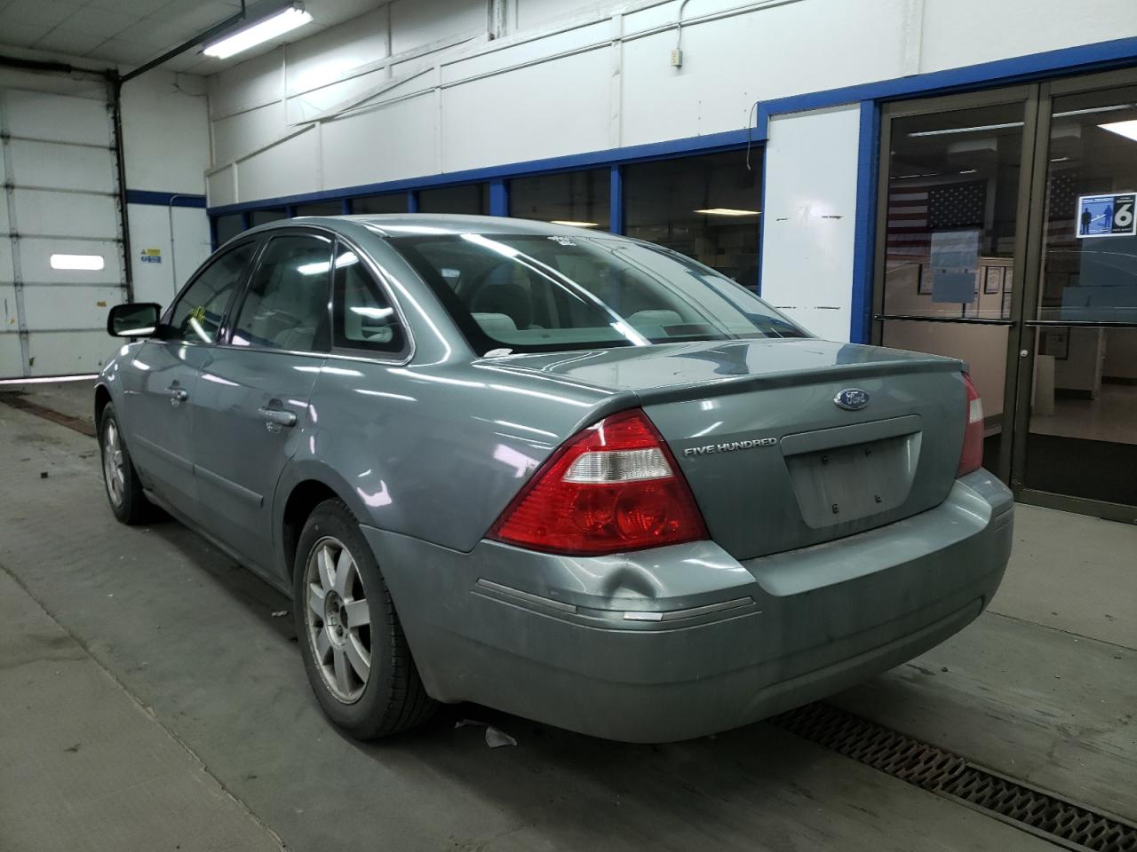 Photo 3 from auction – 2005 FORD FIVE HUNDR with VIN 1FAFP23115G152783