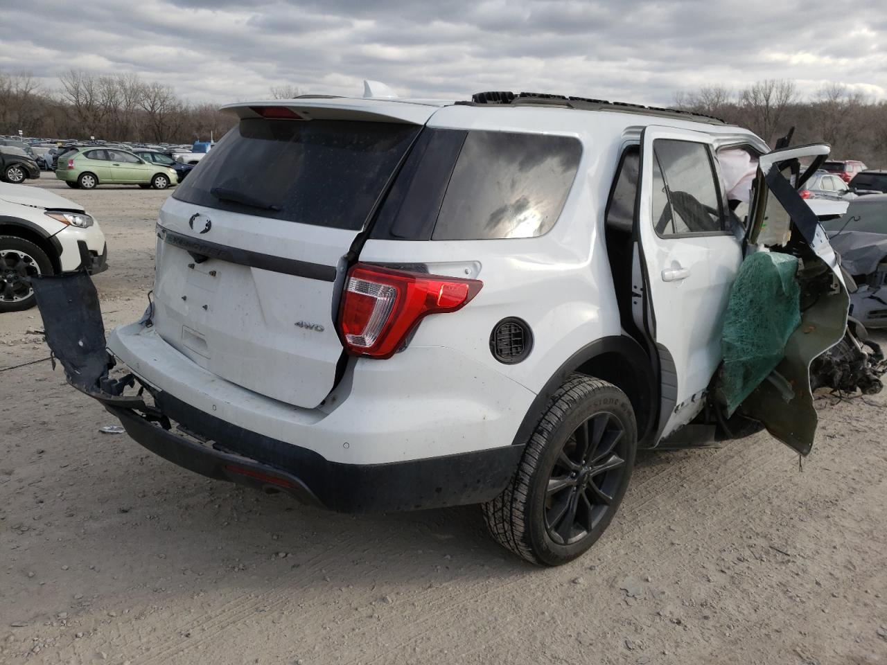 Photo 4 from auction – 2017 FORD EXPLORER X with VIN 1FM5K8D85HGE13125