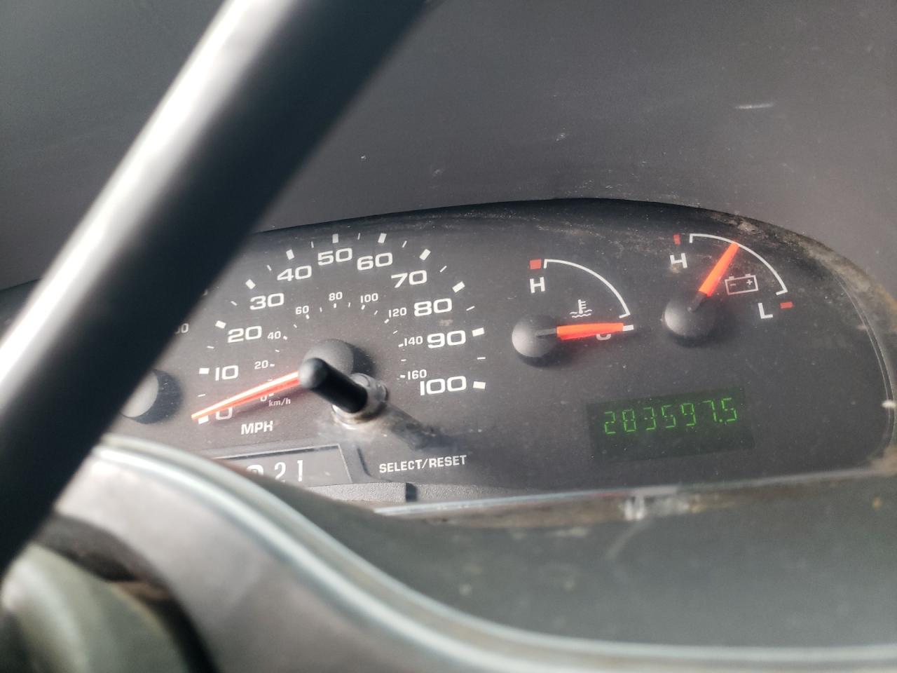 Photo 8 from auction – 2006 FORD ECONOLINE with VIN 1FTNS24W66HA38031