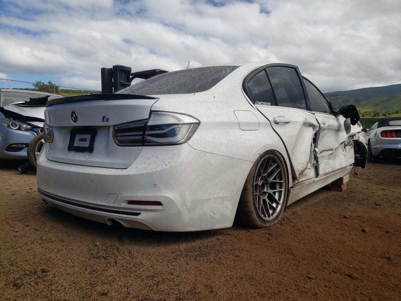 Photo 4 from auction – 2017 BMW 340 I with VIN WBA8B3G58HNA92828