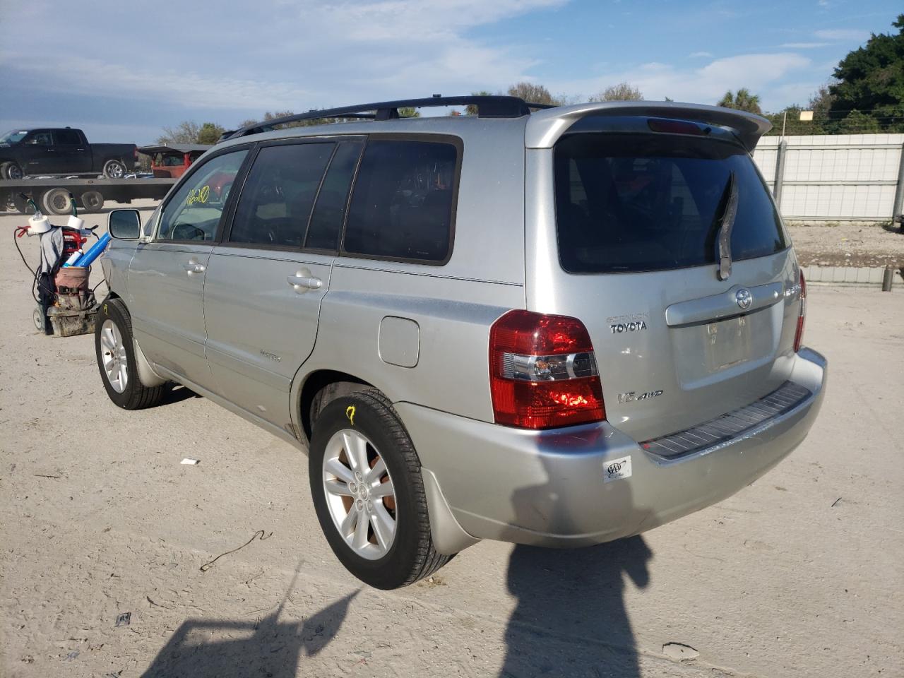 Photo 3 from auction – 2006 TOYOTA HIGHLANDER with VIN JTEEP21A960166218