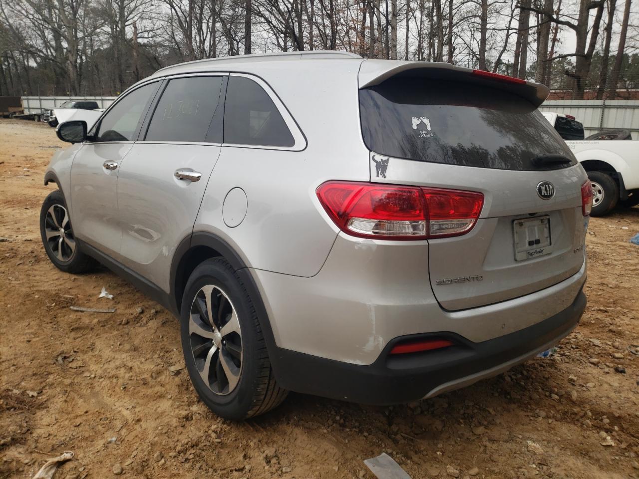 Photo 3 from auction – 2016 KIA SORENTO EX with VIN 5XYPH4A16GG023034