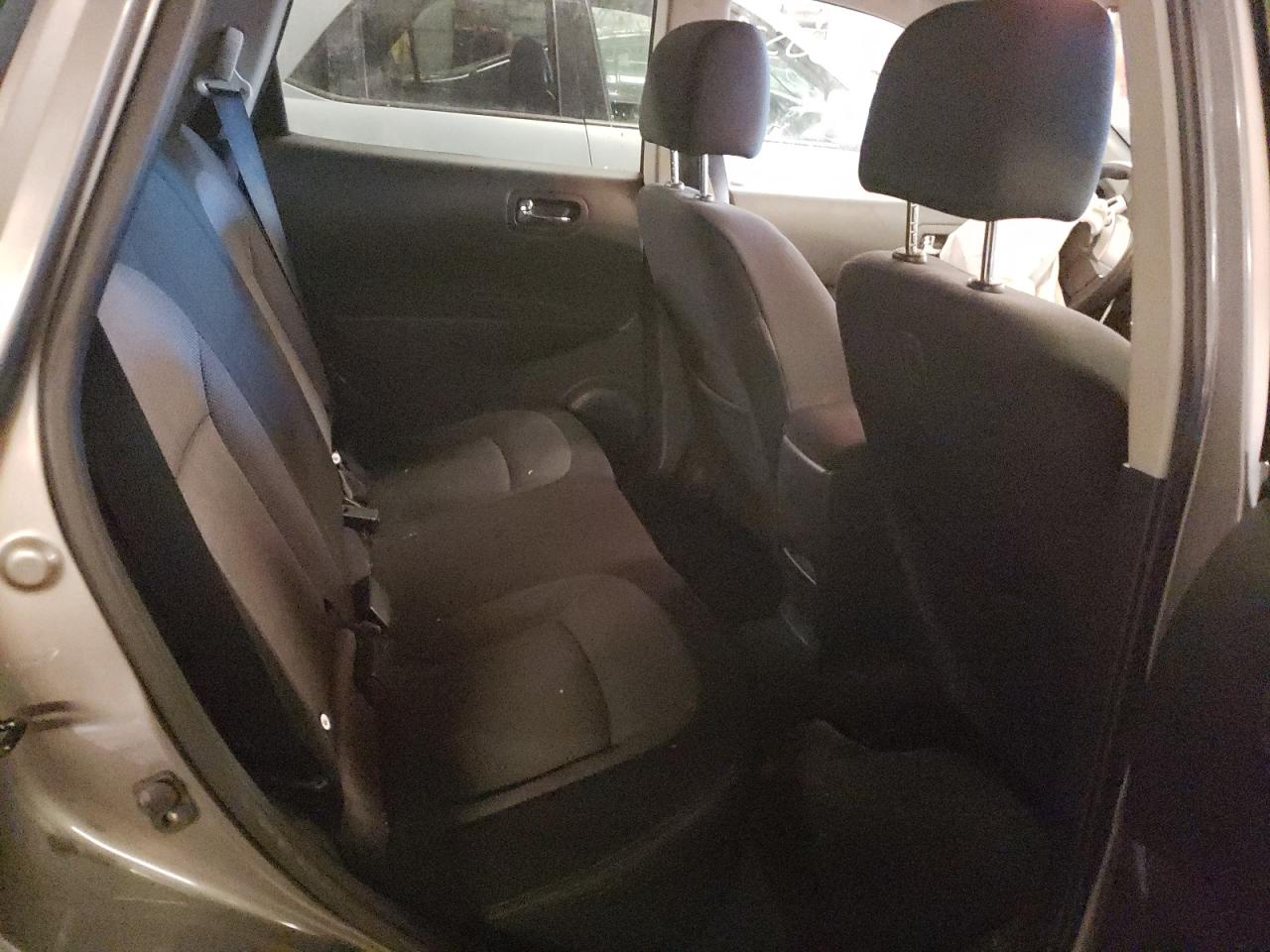 Photo 6 from auction – 2012 NISSAN ROGUE S with VIN JN8AS5MT5CW257578