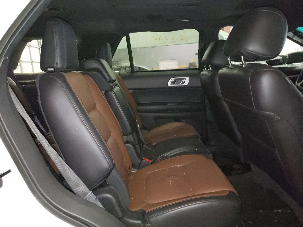 Фото 6 с аукциона – 2015 FORD EXPLORER L с VIN 1FM5K8F86FGB15337