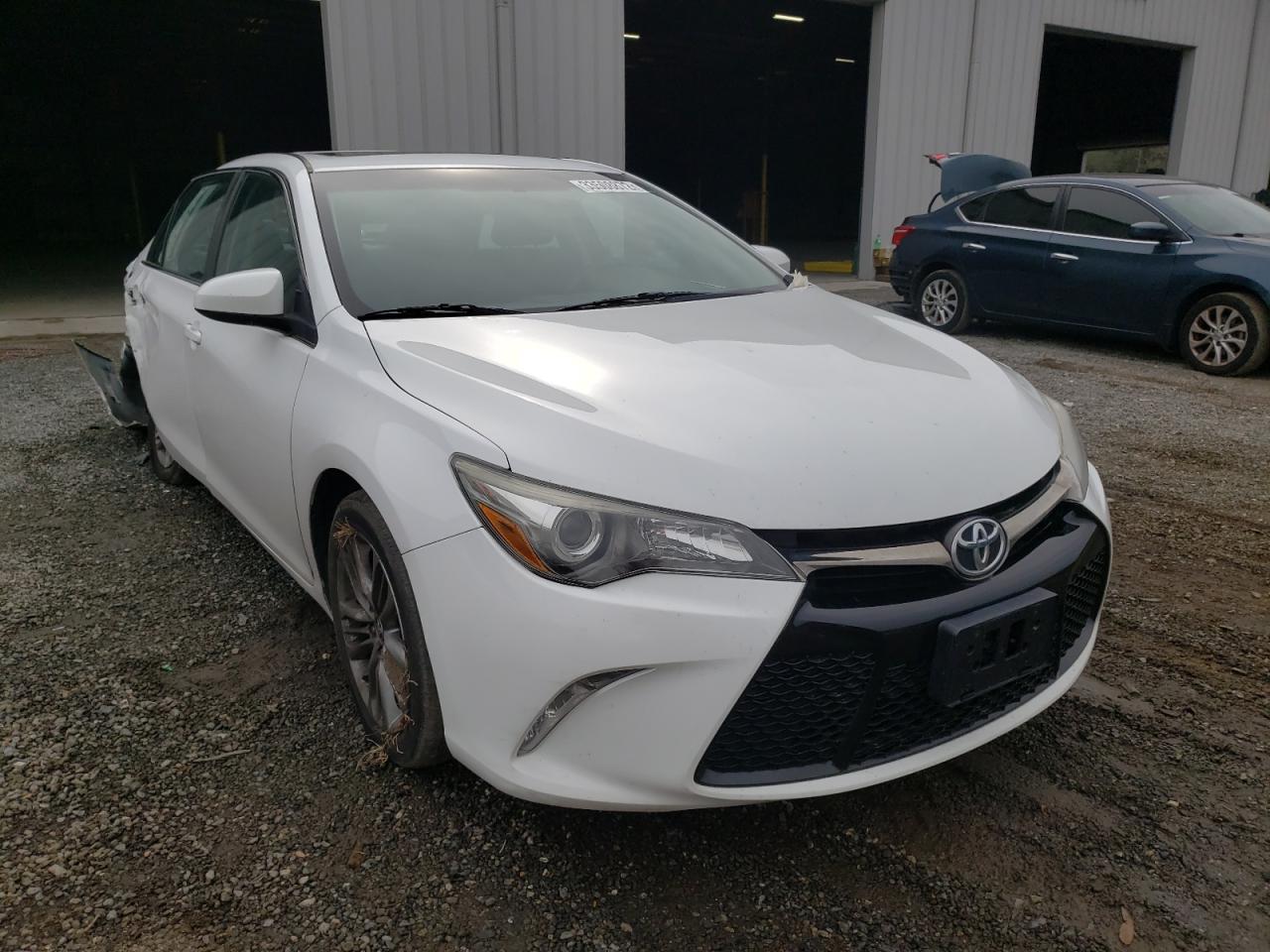 Photo 1 from auction – 2015 TOYOTA CAMRY LE with VIN 4T1BF1FKXFU046437