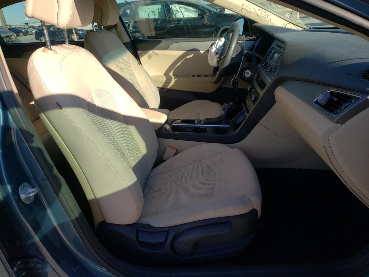 Photo 5 from auction – 2015 HYUNDAI SONATA SE with VIN 5NPE24AF8FH233470