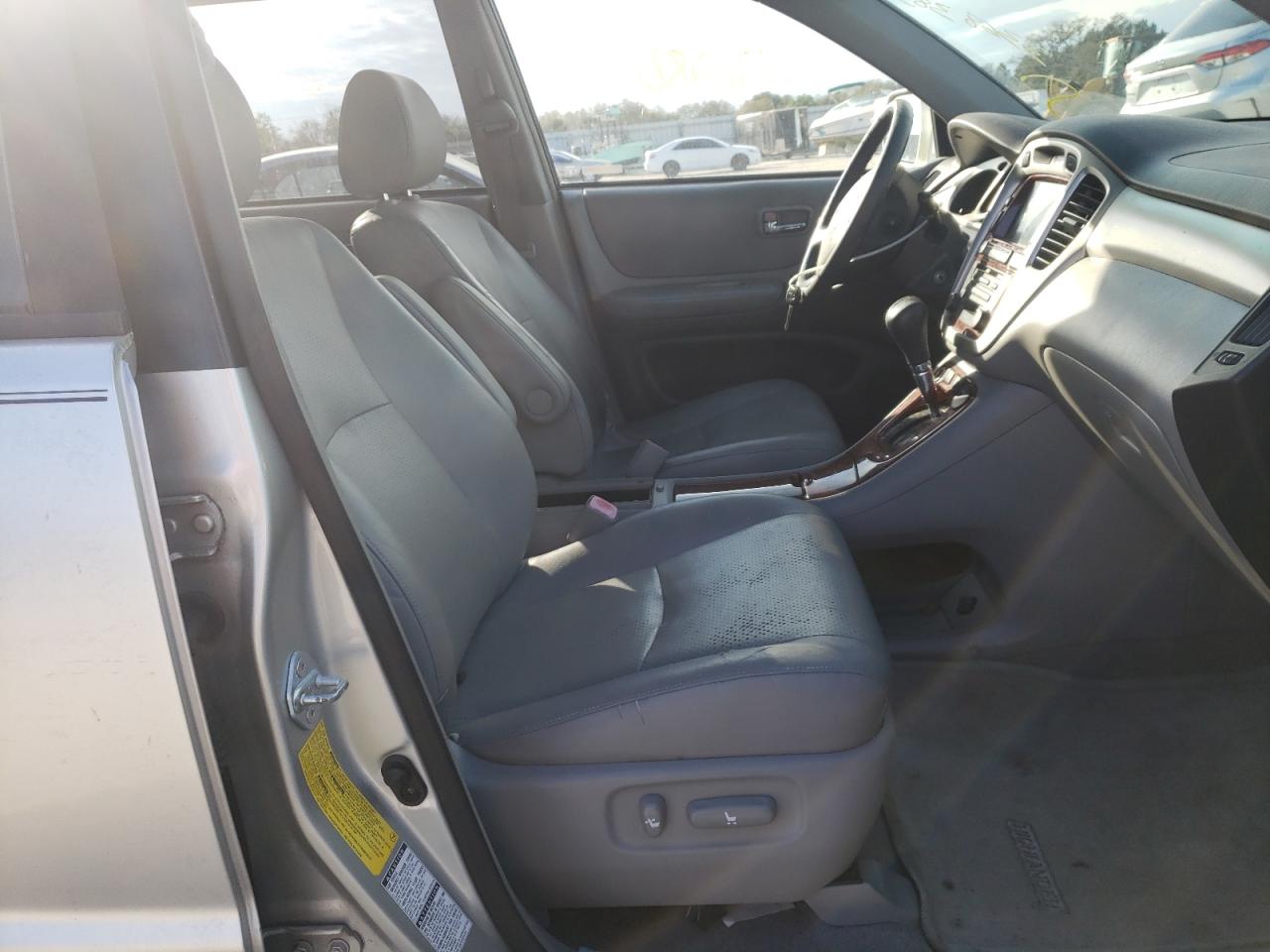 Photo 5 from auction – 2006 TOYOTA HIGHLANDER with VIN JTEEP21A960166218