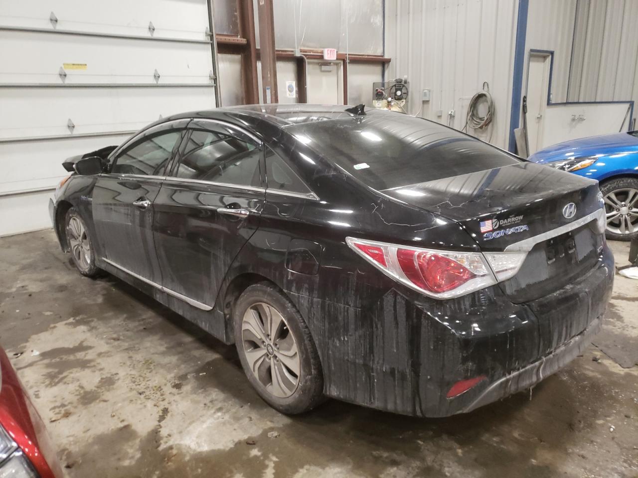 Photo 3 from auction – 2015 HYUNDAI SONATA HYB with VIN KMHEC4A47FA124559