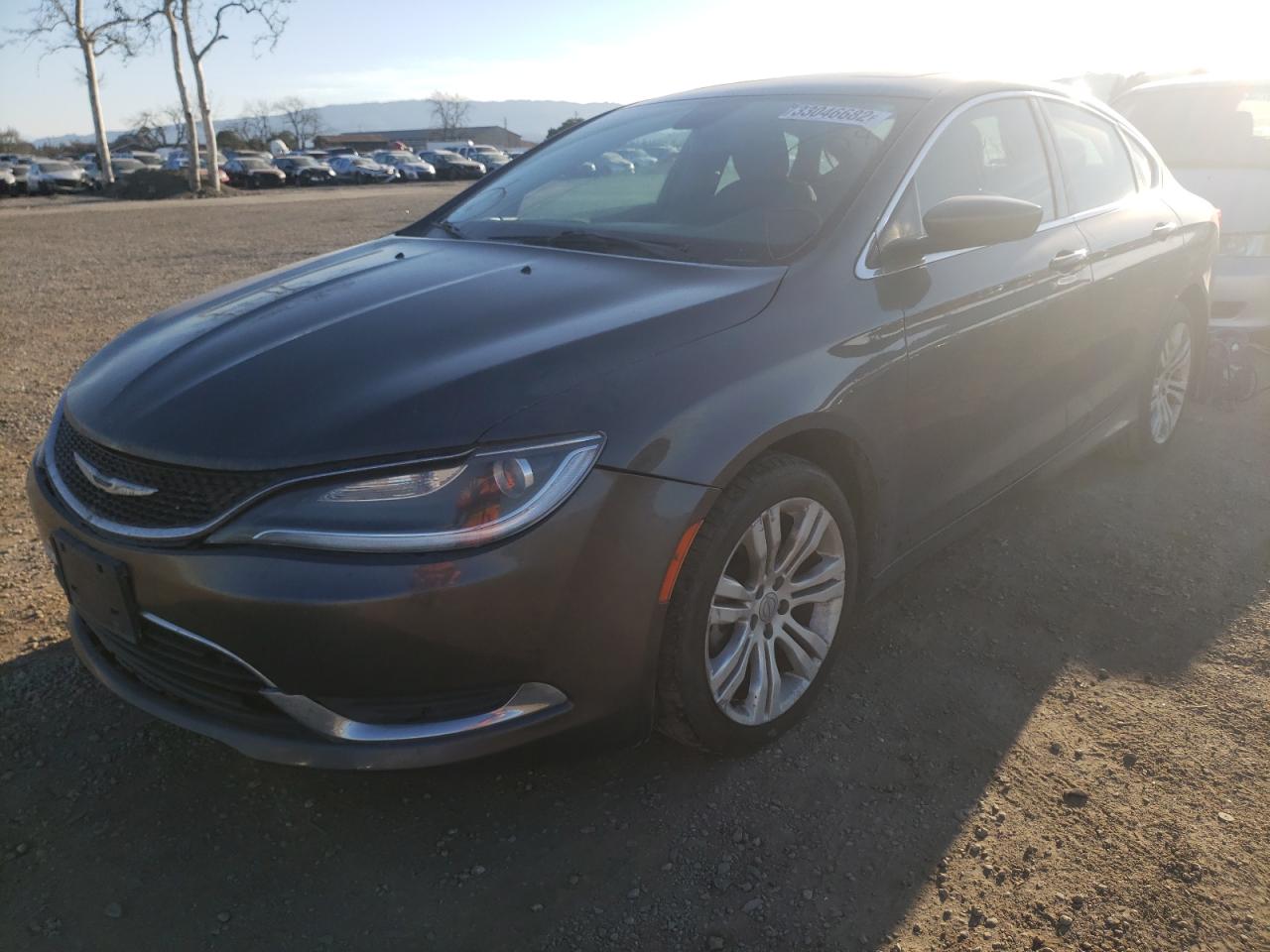 Photo 2 from auction – 2015 CHRYSLER 200 LIMITE with VIN 1C3CCCAB5FN582246