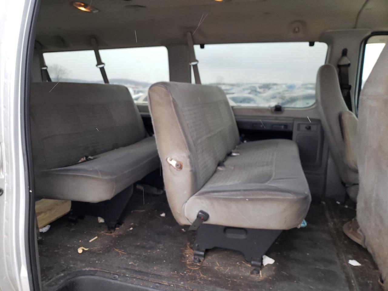 Photo 6 from auction – 2005 FORD ECONOLINE with VIN 1FBNE31L75HB38066