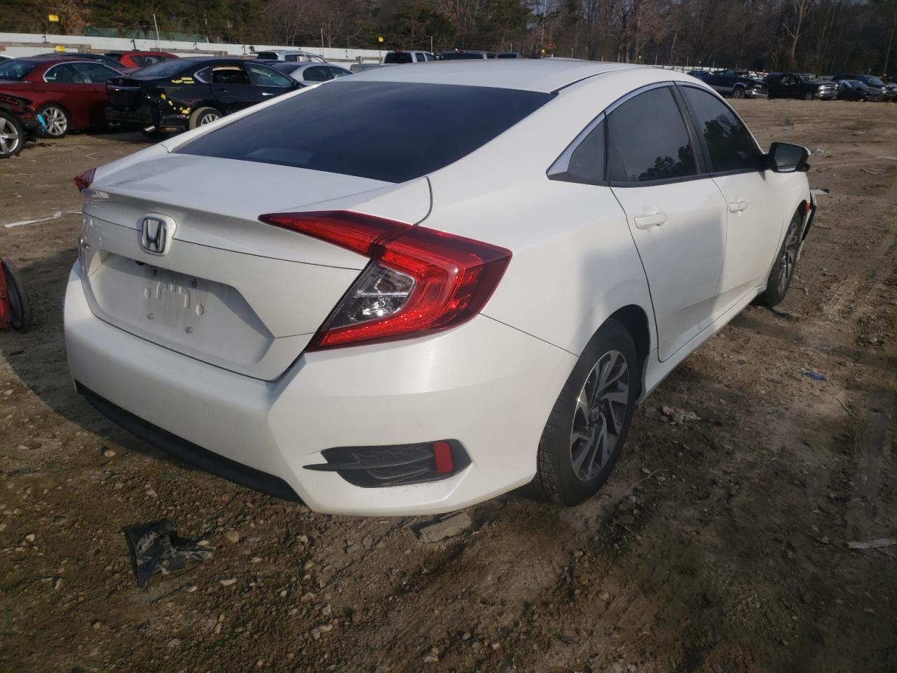 Photo 4 from auction – 2016 HONDA CIVIC EX with VIN 19XFC2F76GE201906