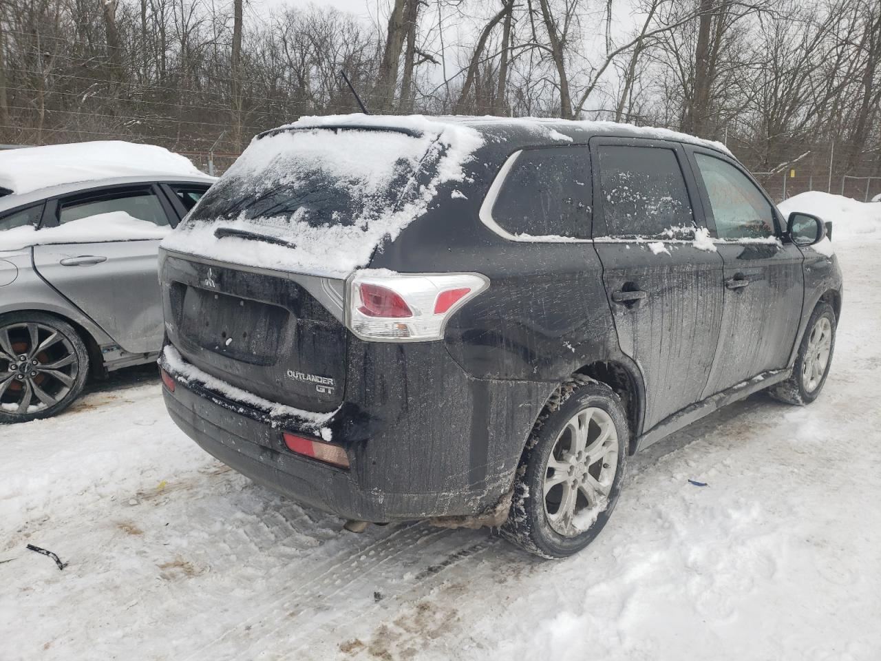 Photo 4 from auction – 2014 MITSUBISHI OUTLANDER with VIN JA4JZ4AX9EZ013565