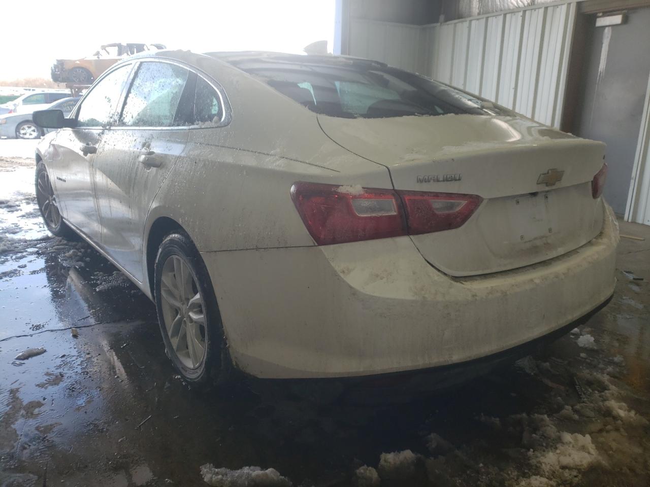 Photo 3 from auction – 2017 CHEVROLET MALIBU LT with VIN 1G1ZE5ST0HF110674