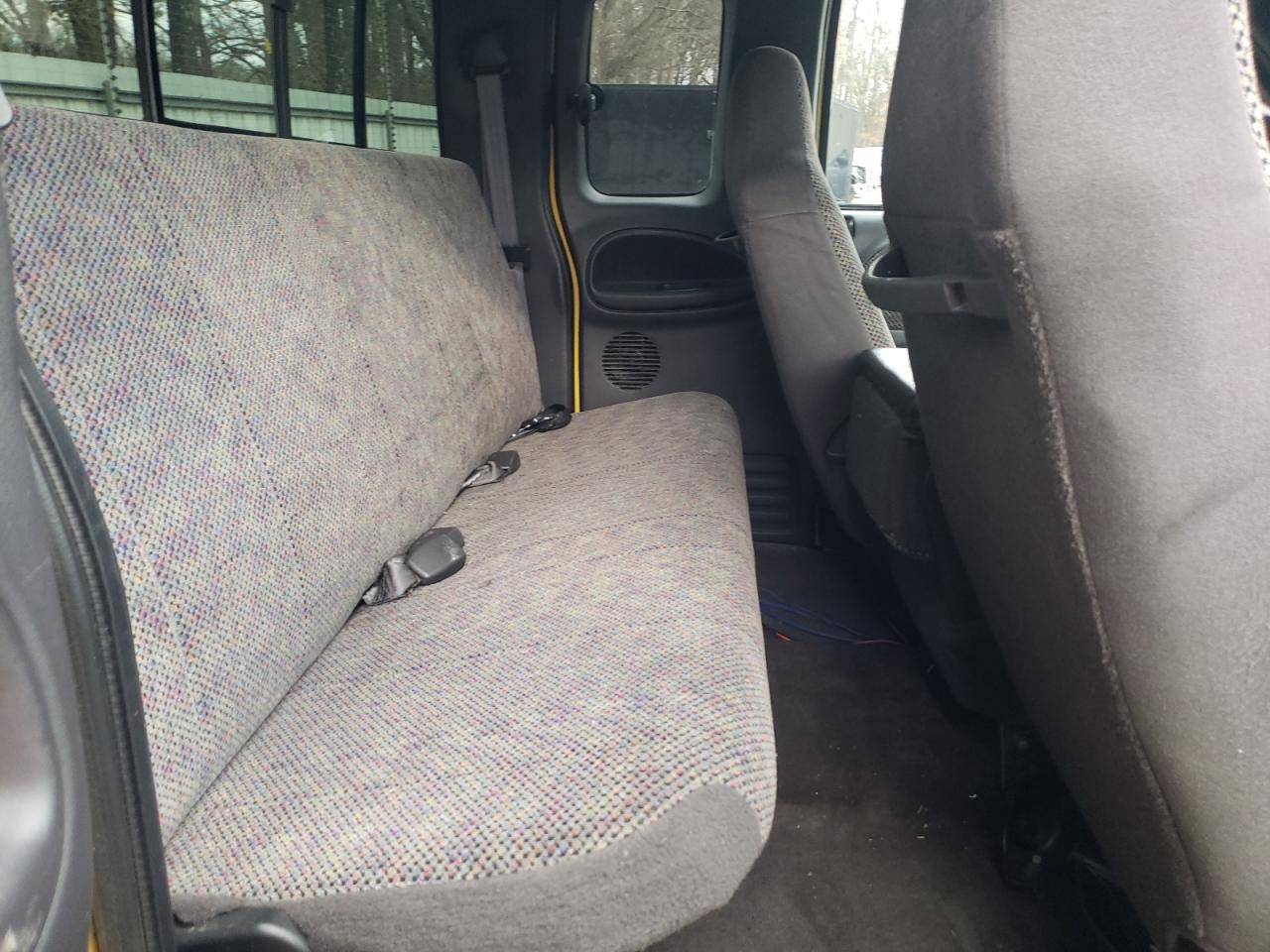 Photo 6 from auction – 2000 DODGE RAM 1500 with VIN 1B7HF13Z2YJ153051