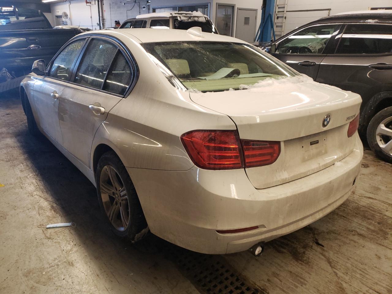 Photo 3 from auction – 2014 BMW 320 I with VIN WBA3B1C51EK131161
