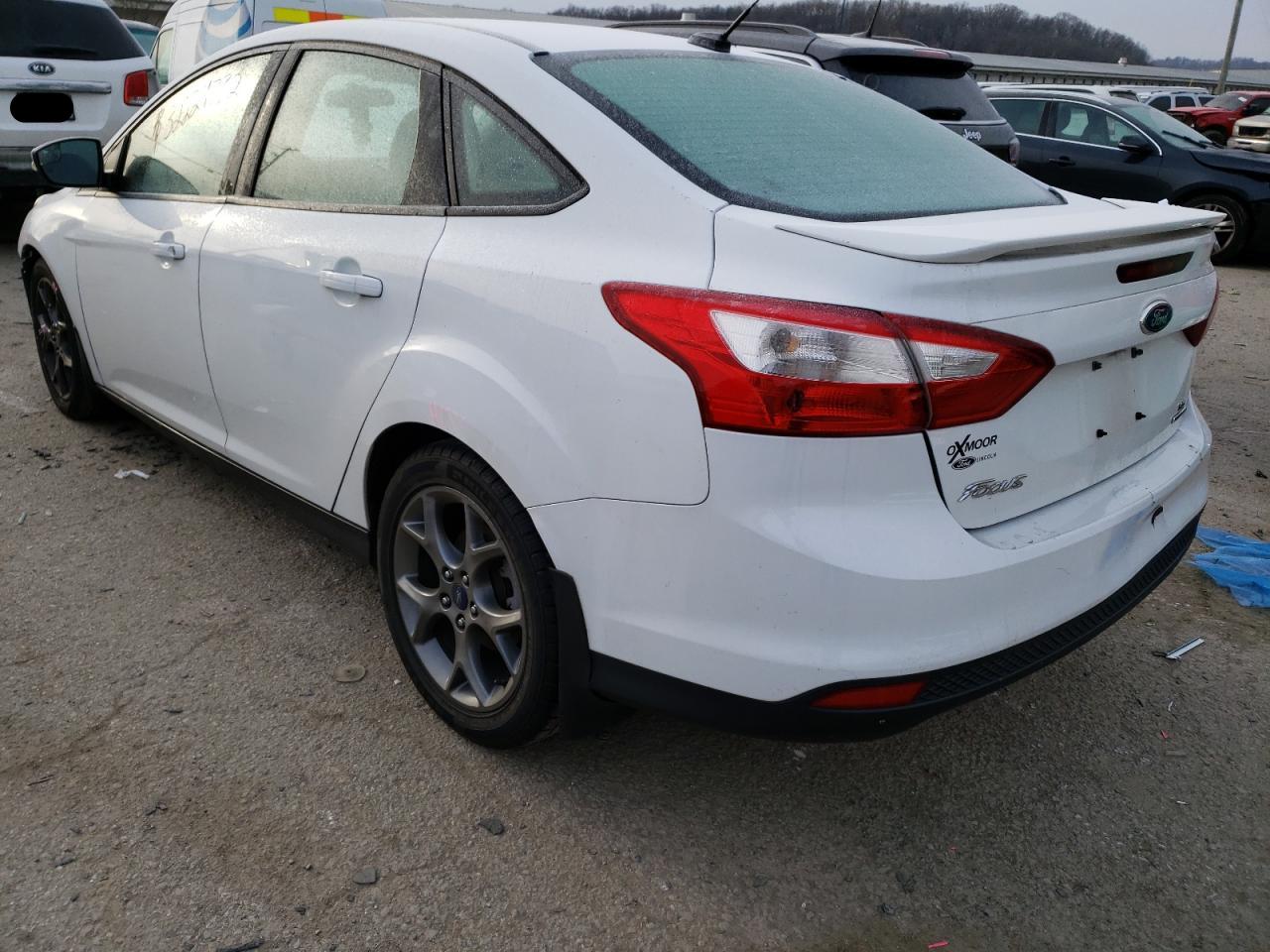 Foto 3 de la subasta – 2014 FORD FOCUS SE con VIN 1FADP3F21EL108467