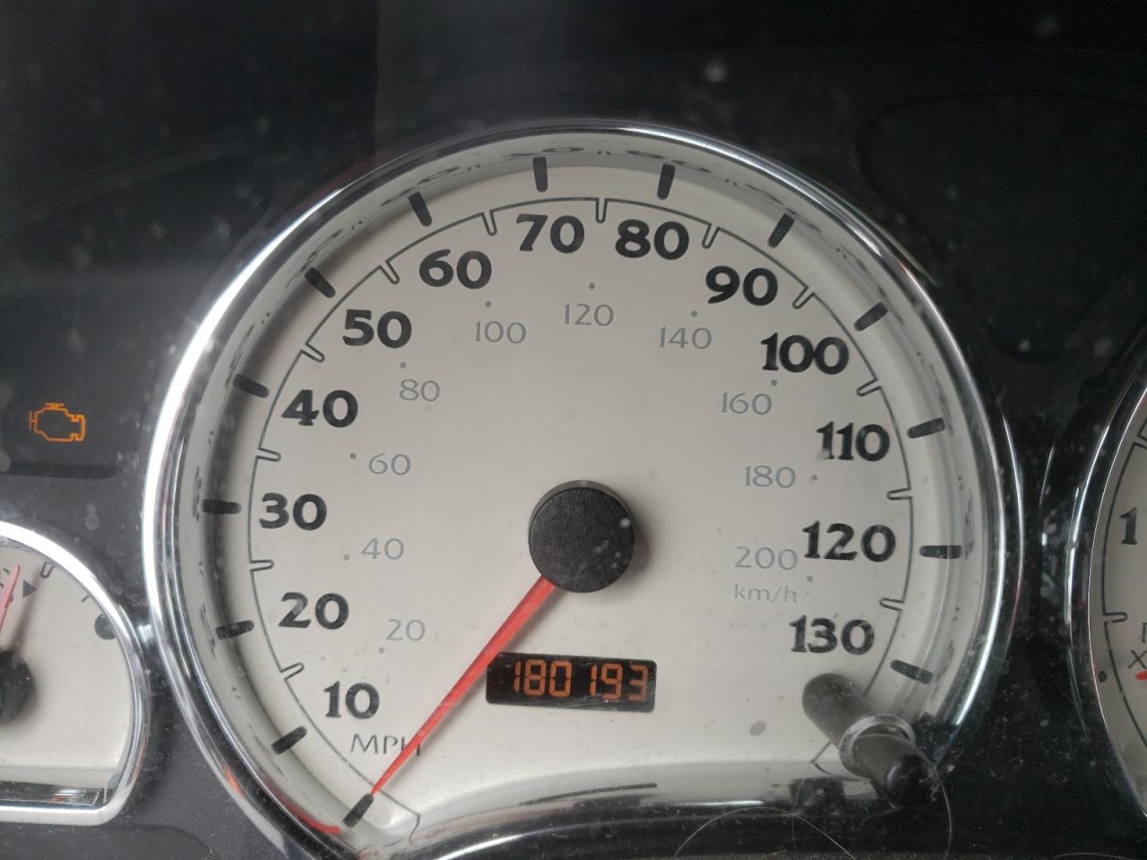 Photo 8 from auction – 2006 SATURN VUE with VIN 5GZCZ33D56S803448
