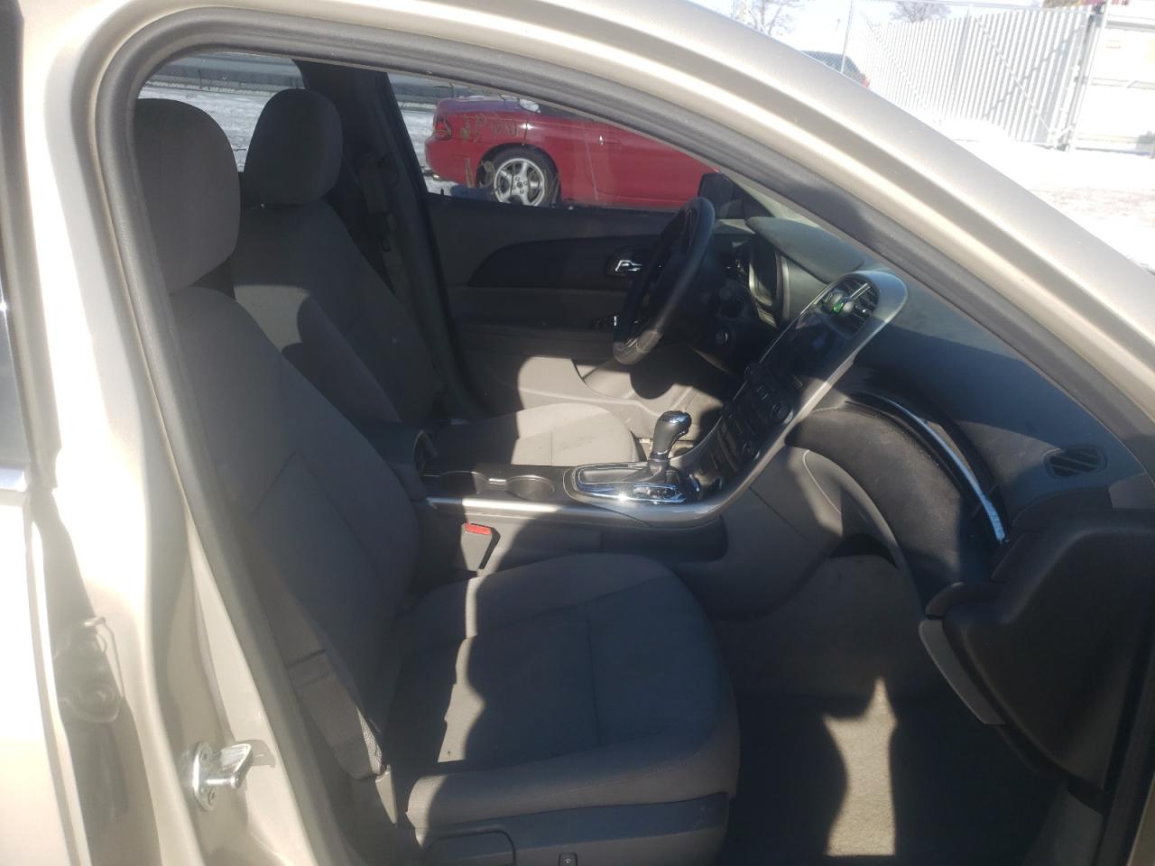 Photo 5 from auction – 2013 CHEVROLET MALIBU LS with VIN 1G11B5SA7DF199836