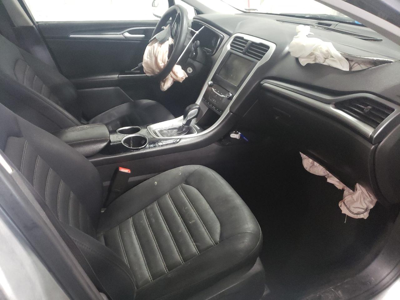 Photo 5 from auction – 2013 FORD FUSION SE with VIN 3FA6P0H70DR176114